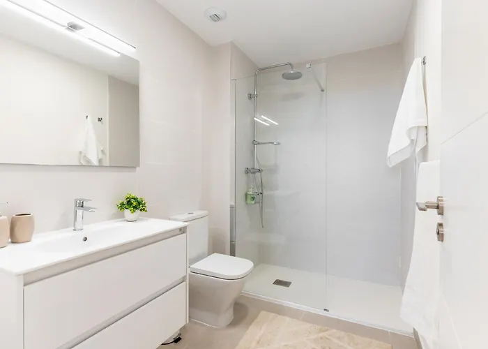 Celere Sea Views Ocean View Apartment *